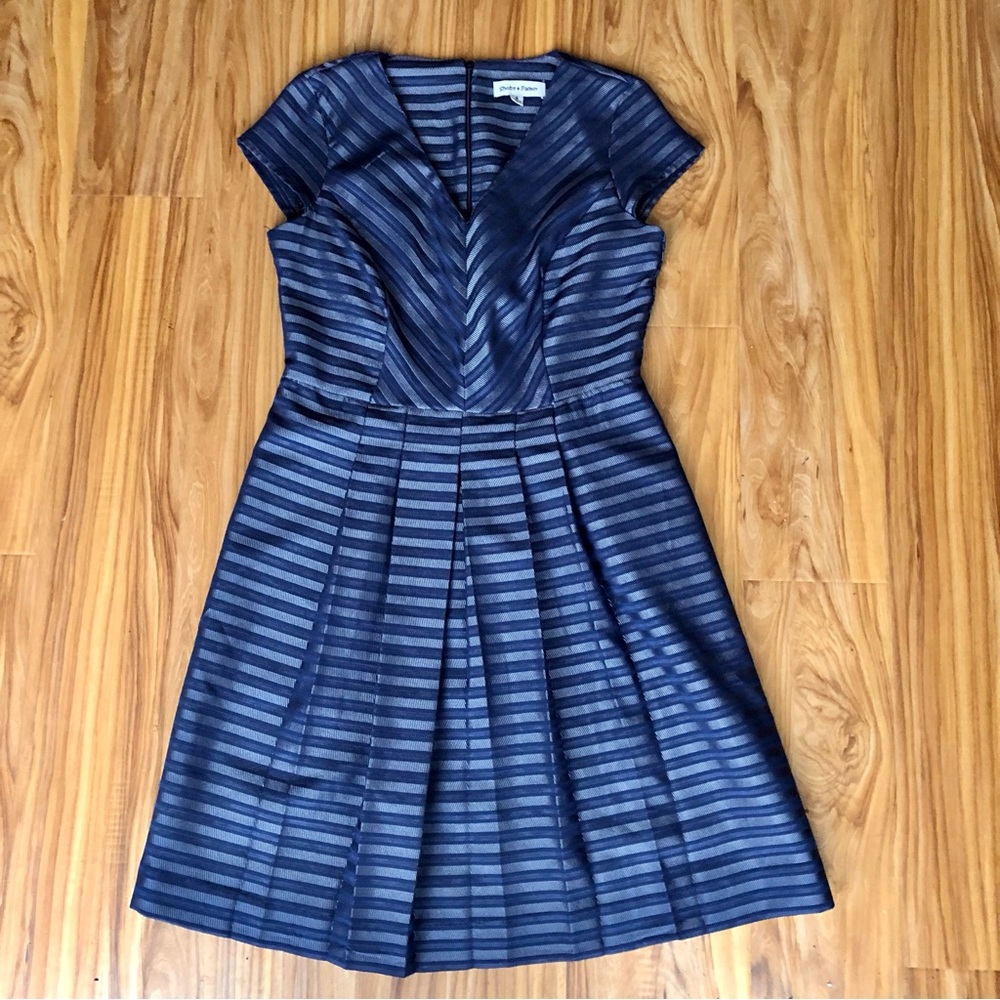 Elegant Striped Blue Dress - Picture 1 of 9